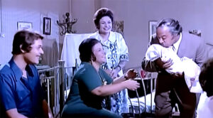 محمد شمروخ يكتب: إشارات وتنبيهات في عزومة فيلم (الحفيد)