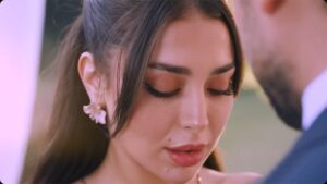 (حب ع ورق).. دراما رومانسية مستهلكة وقعت في فخ النمطية وسذاجة التنفيذ!