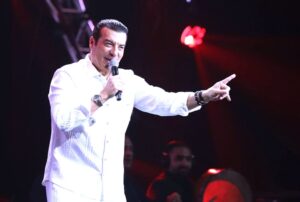 من جربة إلى رادس.. (إيهاب توفيق) يشعل صيف تونس في 6 حفلات خلال أسبوع