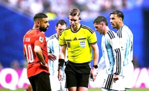 عصام السيد يكتب: حين تصبح (الهزيمة) وسامًا!