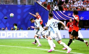عصام السيد يكتب: حين تصبح (الهزيمة) وسامًا!