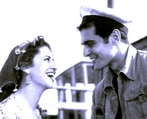 (فاتن حمامة) و(عمر الشريف).. حكاية حب صنعتها السينما وأوقفها الاحترام