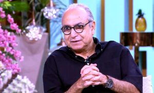 من تدريب النجوم إلى إنقاذ اليائسين.. حكاية (أحمد كمال) مع الفن والإنسان