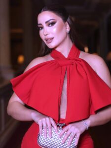 نسرين طافش تجلس على (كرسي العرش).. 23 جميلة في انتظار حكمها!
