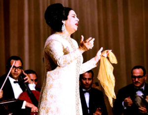 أم كلثوم وداليدا وعبدالحليم.. هل يستعيد (المسرح الغنائي) عرشه المفقود؟