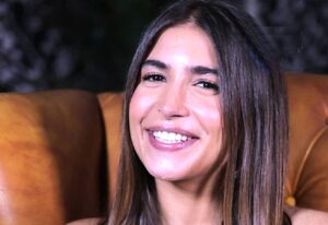 (جنى الأشقر).. حين يتحول الشغف بالفن من حلم مؤجل إلى مشروع حياة