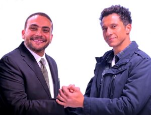 (عصام عمر) يخوض مغامرة (بيتزا).. إيطاليا أول محطة قبل دوران الكاميرات