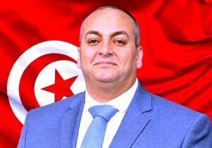 تكريم (هاني شاكر) يتحول إلى موقف مخجل، ماهر الهمامي: يتسأل لماذا تهرّب مصطفى كامل مني؟!