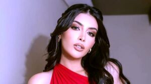 (سارة بركة).. موهبة لا تكتفي بأن تمثل الشخصية بل تبحث عن روحها!